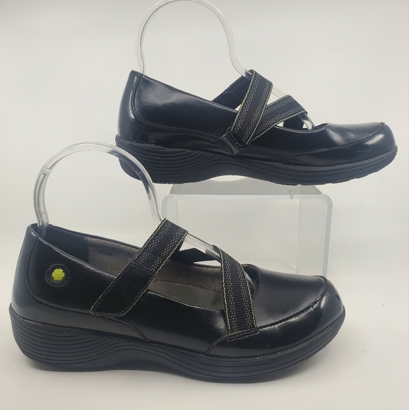 dansko work wonders shoes